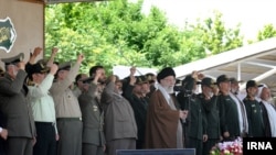 خامنه ای و فرماندهان سپاه