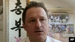 2018년 12월 중국에서 국가 보안 혐의로 체포됐던 캐나다인 마이클 스페이버. 중국 검찰은 19일 백두문화교류사의 디렉터인 스페이버와 캐나다인 마이클 코브릭 전직 외교관을 19일 간첩 혐의로 기소했다.