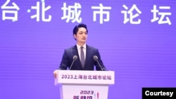 台北市長蔣萬安2023年赴上海參加雙城論壇在中國刮起炫風。 (取自蔣萬安臉書)