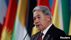 2019年3月22日,新西蘭外交部長溫斯頓‧彼得斯(Winston Peters)在土耳其伊斯坦堡出席伊斯蘭合作組織(OIC)緊急會議後在記者會上發言。(路透社)