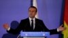 Le président français Emmanuel Macron s'exprime lors du sommet du G5 Sahel au palais présidentiel de Koulouba à Bamako, au Mali, le 2 juillet 2017.