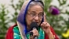 Perdana Menteri Bangladesh Sheikh Hasina yang terpilih kembali berbicara kepada para wartawan di Dhaka, Bangladesh, 31 Desember 2018.
