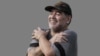 ARCHIVO - El entrenador de la selección argentina de fútbol, Diego Maradona, asiste a una conferencia de prensa en Caracas, Venezuela, el martes 27 de enero de 2009.