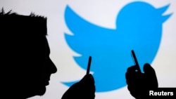 La noticia se produce una semana después de que Twitter dio a conocer sus planes para una IPO de mil millones de dólares.