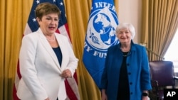 美国财政部长耶伦在财政部会见国际货币基金组织总裁的格奥尔基耶娃（2021年7月1日）