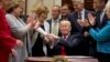 Trump no sacará a EE.UU. del TLC con Canadá y México