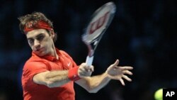 Roger Federer, petenis peringkat pertama dunia, kini memegang rekor terlama menduduki peringkat teratas selama 287 minggu (foto: dok).