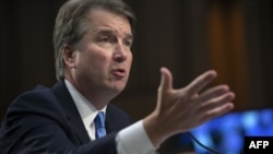 លោក Brett Kavanaugh​ ផ្តល់​សក្ខីកម្ម​នៅ​ថ្ងៃទី២ នៃ​សវនាការ​របស់​គណៈកម្មាធិការ​យុត្តិធម៌​ព្រឹទ្ធសភា​ នៅ​វិមាន​សភា Capitol Hill ក្នុង​រដ្ឋធានី​វ៉ាស៊ីនតោន កាលពី​ថ្ងៃទី៥ ខែកញ្ញា ឆ្នាំ២០១៨។