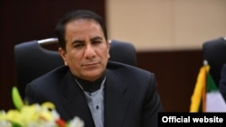مهدی جهانگیری، رئیس گروه مالی گردشگری و برادر معاون اول رئیس‌جمهور ایران است. 