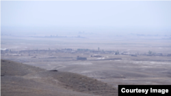 A view of the IS-held Iraqi town of Hawija as seen from a nearby Kurdish front line, Oct. 12, 2016. (Courtesy: Dilshad Anwar)