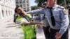 Jurnalist döyülüb (Video)