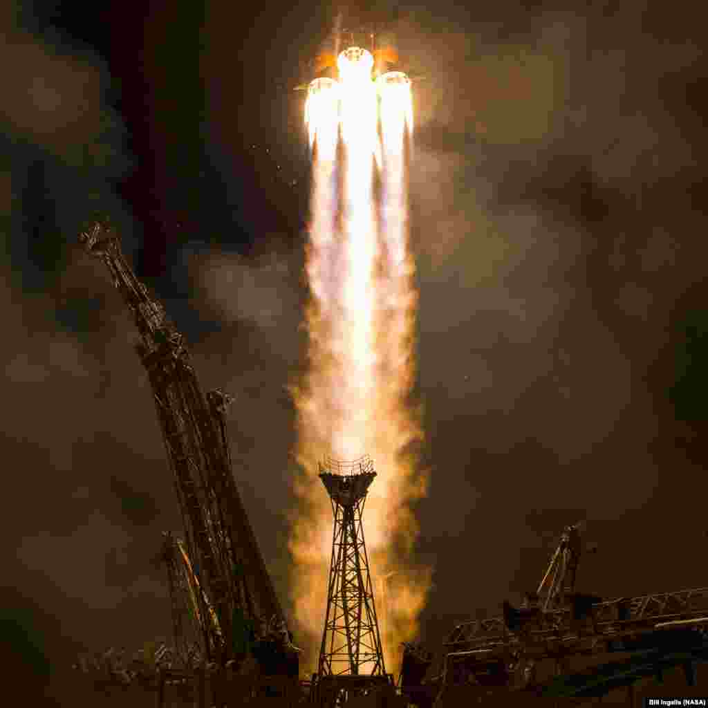 យានអវកាស Soyuz MS-06 ចេញដំណើរពីបន្ទាយអវកាស Baikonur ក្នុងប្រទេសកាហ្សាក់ស្ថានជាមួយនឹងអវកាសយានិកដំណើរ Expedition ទី៥៣ ដែលមានលោក Joe Acaba នៃអង្គការ NASA លោក Alexander Misurkin មកពី Roscosmos និង Mark Vande Hei នៃ NASA។