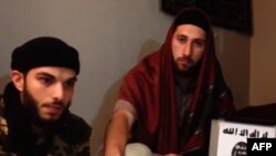 叙利亚阿勒颇的发言人阿布·穆罕默德·阿德纳尼(Abu Muhammad al-Adnani)被打死。