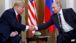 Arquivo: Presidente dos EUA, Donald Trump e Presidente da Rússia, Vladimir Putin