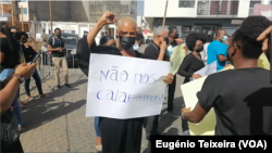 Rosana Almeida, jornalista cabo-verdiana, em manifestação pela liberdade de imprensa na Cidade da Praia, Cabo Verde, 4 Fevereiro 2022