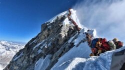རྒྱ་ནག་གིས་རི་བོ་ཇོ་མོ་གླང་མའི་མཐོ་ཚད་བསྐྱར་དུ་འཇལ་རྒྱུའི་ལས་གཞི་འགོ་བཙུགས་པ།