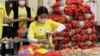 US Food Banks Struggle to Feed Hungry Amid Surging Prices 