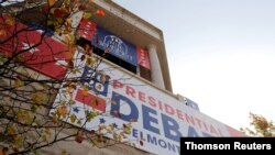 Desde Nashville, la portavoz del Partido Republicano Mercedes Schlapp, y el demócrata Luis Gutiérrez, prometieron un intenso debate.