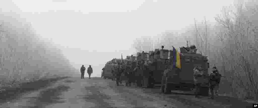 Український військовий конвой між Дабальцевим та Артемівськом