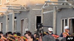 入厝永久屋 围炉贺新春