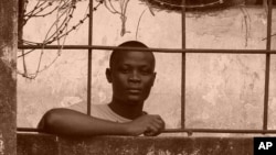 Angola: Polícia mata três reclusos na prisão de Kakila