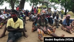 Metuge: Campo de deslocados do centro agrário de Napala. Distribuição de alimentos por PMA a deslocados da insurgência em Cabo Delgado. Moçambique