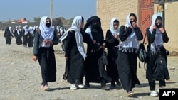 پس از بازگشت طالبان به قدرت در افغانستان این گروه مکاتب متوسطه و لیسه را به روی دختران بست. علاوه بر این، طالبان در دسمبر ۲۰۲۲ تحصیل دختران در دانشگاه‌ها و موسسات تحصیلات عالی را نیز ممنوع کردند.