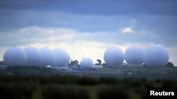 Base de comunicaciones en Inglaterra que apoya los servicios de inteligencia británicos y estadounidenses.