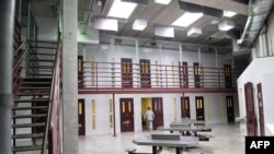 ARHIVA: Pritvorni centar u američkoj pomorskoj bazi u Zalivu Gvantanamo (Foto: AFP/Mladen Antonov)