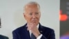 El presidente Joe Biden escucha durante una visita al Centro de Operaciones de Emergencia de Washington D.C., el martes 2 de julio de 2024, en Washington. 