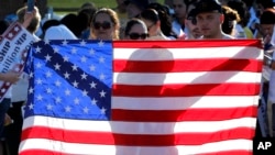 Marchas por todo Estados Unidos reclaman la pronto discusión de la reforma migratoria en el Senado.