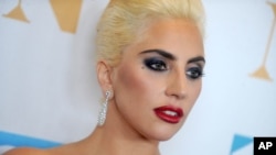 Lady Gaga presentó su más reciente álbum "Joanne".
