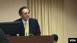 台灣負責兩岸事務的陸委會主委陳明通說《反滲透法》條文具體，不是“包山包海”，不會影響交流，讓民眾放心。