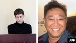 한국 서울 봉은사에서 다음달 14일 석가탄신일을 앞두고 화려한 연등을 달았다.