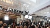 At Rain-Soaked Oscars, 'Parasite' Hopes to Upset '1917'