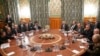 Les ministres de la défense et des affaires étrangères de la Russie et de la Turquie se sont rencontrés dans le cadre d'un effort de Moscou et d'Ankara pour parrainer les pourparlers de lundi entre les partis rivaux en Libye dans la capitale russe. (Photo AP / Pavel Golovkin, pis