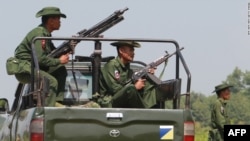 ရခိုင်ပြည်နယ်မှာ တပ်စွဲထားတဲ့ မြန်မာ့တပ်မတော်မှ တပ်သား နှစ်ဦး