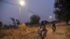 L'Afrique du Sud est un des douze pays qui pollue le plus au monde, avec une électricité produite à environ 80% à partir de charbon. 