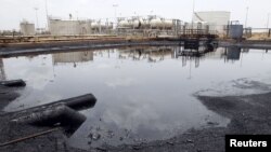 An oil processing facility is seen at an oilfield in Unity State, South Sudan, April 22, 2012. 