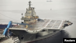 Modernisasi AL Tiongkok termasuk dengan peluncuran kapal induknya yang pertama, menjadi kekhawatiran besar bagi India (foto: dok).