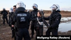 CLIMATE-CHANGE/GERMANY-PROTEST