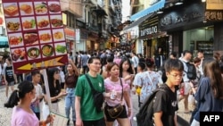 資料照：來自中國大陸的遊客在國慶黃金週期間到澳門旅遊。 (2023年10月3日)