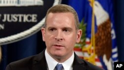 폴 아벳 미 연방수사국(FBI) 부국장 (자료사진)