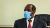Paul Rusesabagina apparaît devant les médias au siège du Bureau des enquêtes du Rwanda à Kigali, Rwanda, le 31 août 2020. (Photo AP)