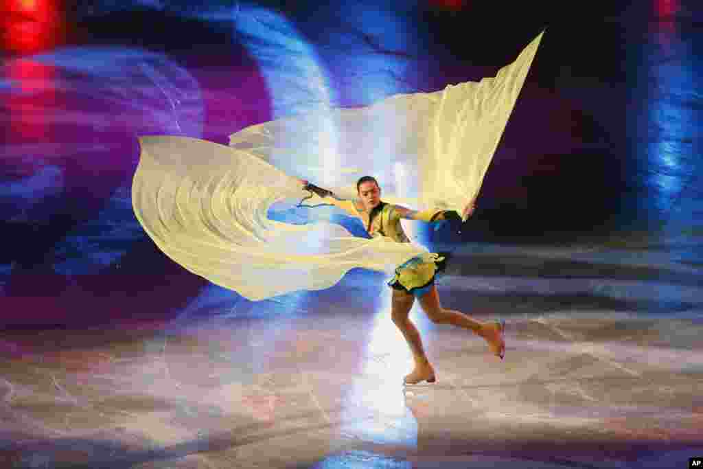 Adelina Sotnikova of Russia performs during the gala exhibition ending the ISU Figure Skating Eric Bompard Trophy at Bercy arena in Paris, France.