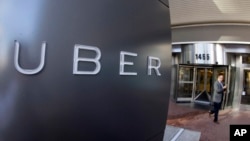 Uber, con sede en San Francisco, California, enfrenta la renuncia de su presidente, Jeff Jones.