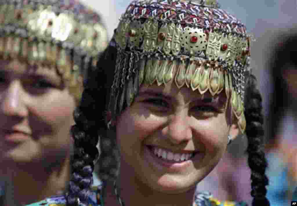 Kaspiy bo'yidagi Turkmanboshi shahri