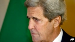 El secretario de Estado de EE.UU., John Kerry, dice que su país y Rusia tratan de tratan de establecer una tregua más sustentable en Siria.