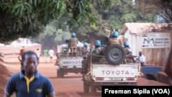 Une patrouille de la Minusca dans une rue à Bria, en Centrafrique, le 21 février 2017. 