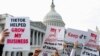 Para kreator TikTok menggelar konferensi pers untuk menyuarakan penolakan mereka terhadap kemungkinan pelarangan TikTok di Gedung Kongres AS, Washington DC (foto: dok). REUTERS/Evelyn Hockstein